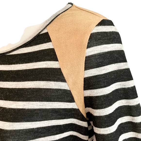 Ya Ya & co. | Striped Top - Picture 8 of 11
